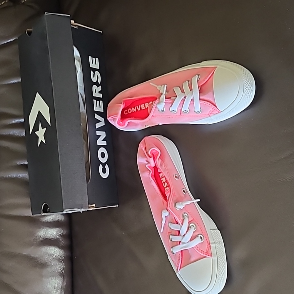 Women's converse